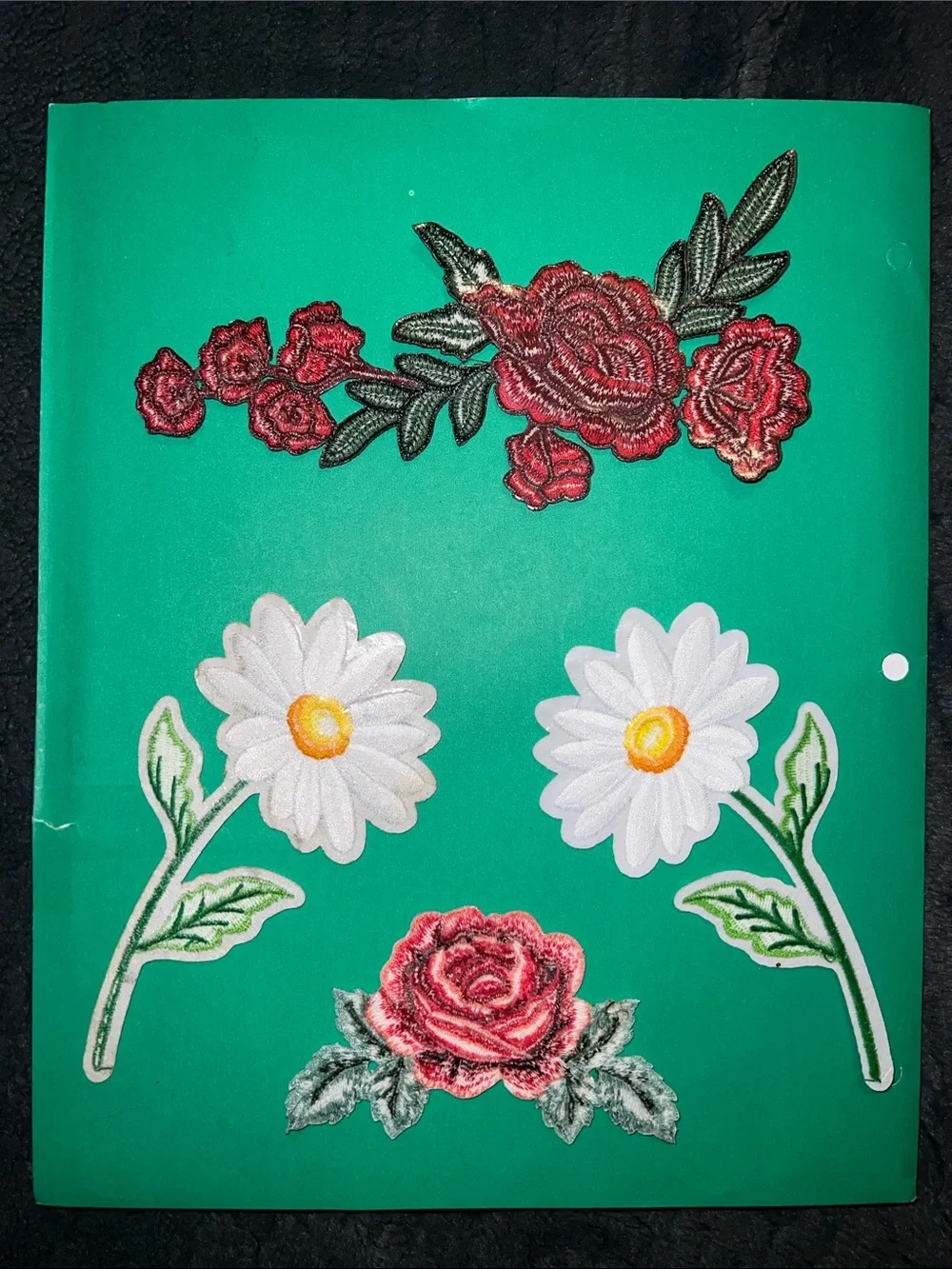 (Set of 4) Embroidered Floral Iron-On Patch Set – Red Roses & White Daisies